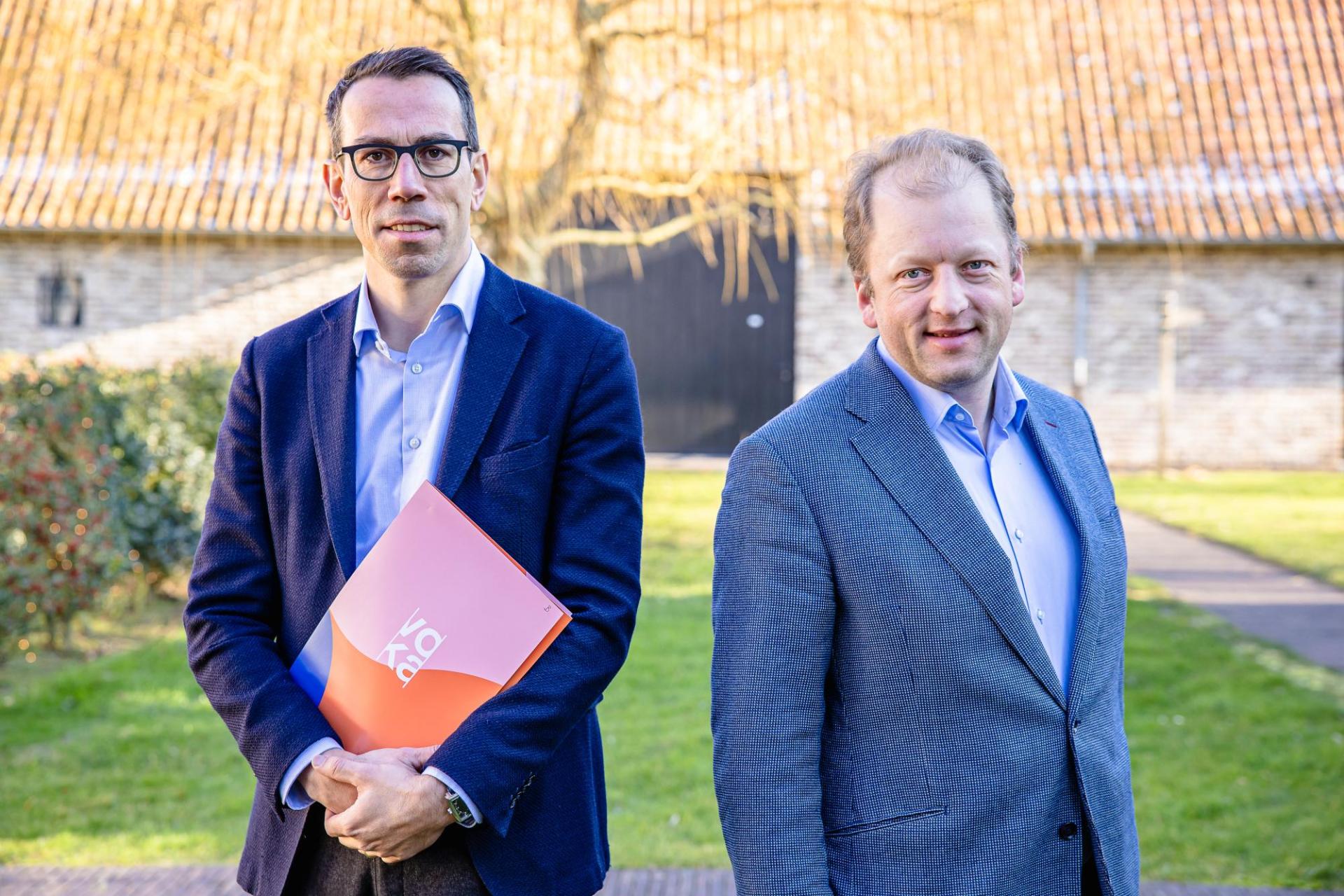 Dieter Coussée en Xavier Vanneste Meer dan 130 ondernemers in open brief: "Dringend nood aan nieuwe bedrijventerreinen in West-Vlaanderen en regio Brugge" 