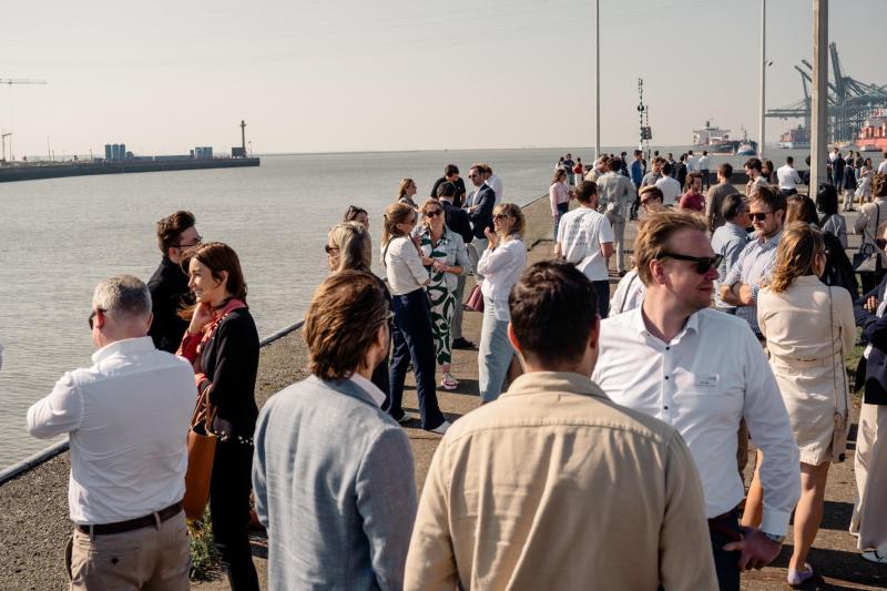 Jong Voka on tour in de haven